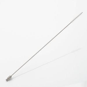 MIC cannula with adapter brush