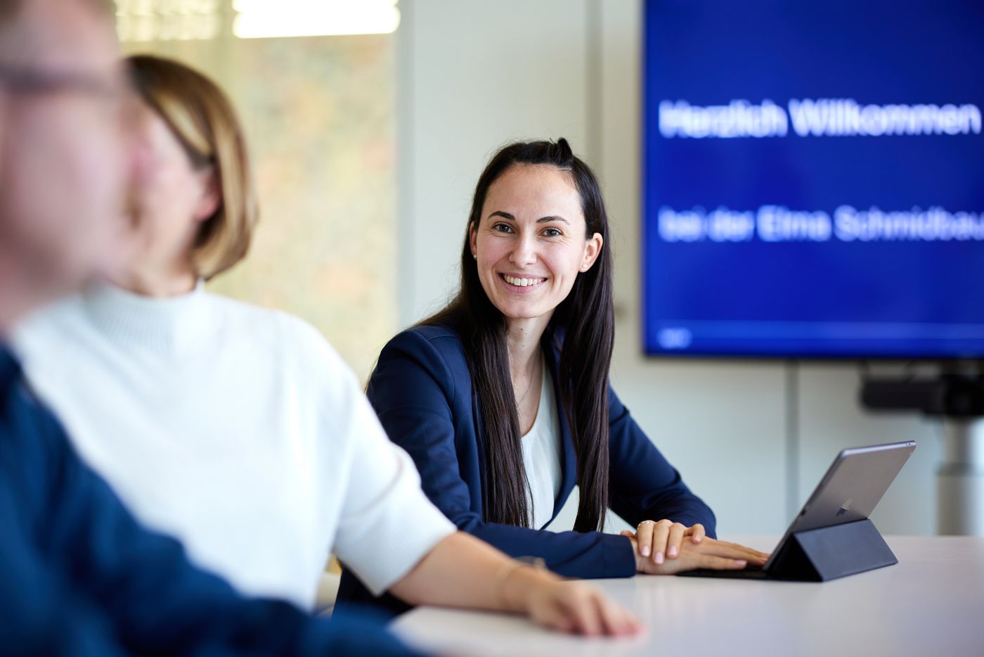 Elma Zusammenarbeit Team Meeting Karriere